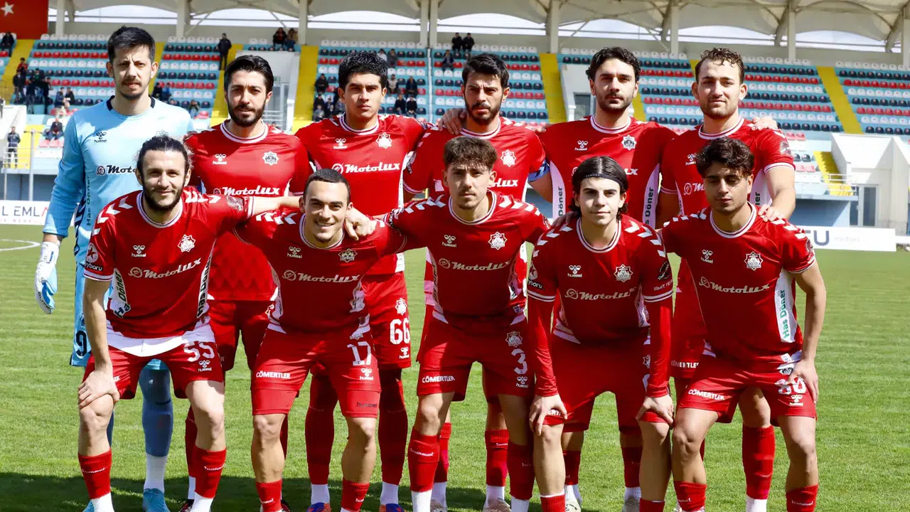 Siyah beyazlı ekip Mardin’e galibiyet için gitti