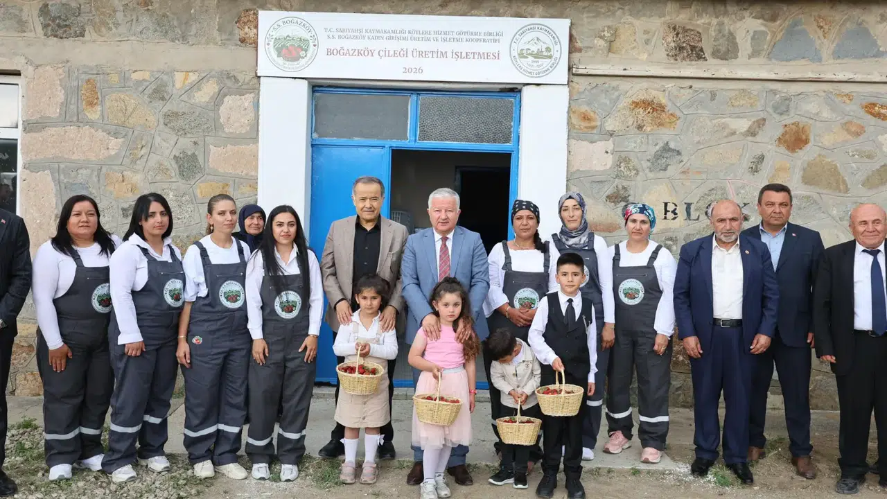 Boğazköy Çileği Üretim İşletmesi açıldı