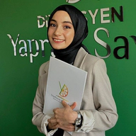 Yaprak Savaş profil resmi