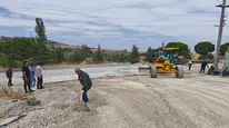 Kale Mahallesi’nde Sıcak Asfalt Mesaisi