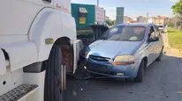Tır ile otomobil çarpıştı: 1 yaralı