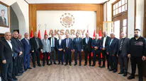 Aksaray’da gazeteciler 30 yıl sonra vefa buluşmasında bir araya geldi