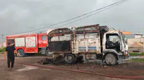 Kamyon kasasında çıkan yangın korkuttu
