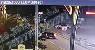 Aksaray’da otobüs durağı camlarını kırın maganda yakalandı