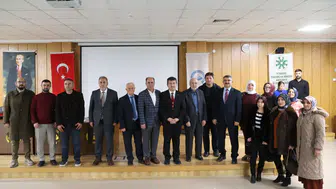 ASÜ’de düzenlenen panelde TYB’nin  kurucusu D. Mehmet Doğan anıldı