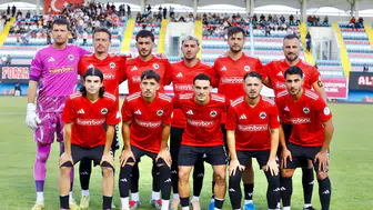 Siyah-beyazlı ekipte 1 futbolcu kadro dışı, tüm oyunculara para cezası