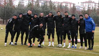 Siyah beyazlı ekip Bursa’ya moralli gitti