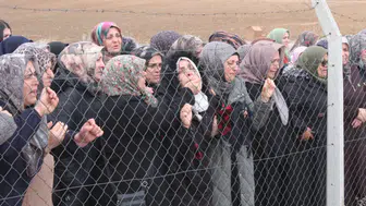 Eşi tarafından anne ve babasının mezarı başında öldürülen Gamze, toprağa verildi