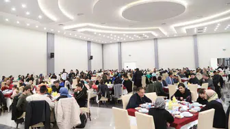 ASÜ’de akademik ve idari personel iftar programında bir araya geldi