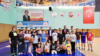 Vali Duru: Aksaray spor tesisleri konusunda şanslı