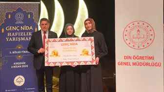 Aksaraylı Ravzagül Sever 5. Bölge Hafızlık Yarışmasında Birinci Oldu