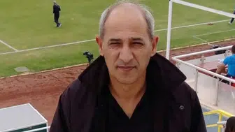 Milli maçta kalp krizi geçiren gazeteci hayatını kaybetti