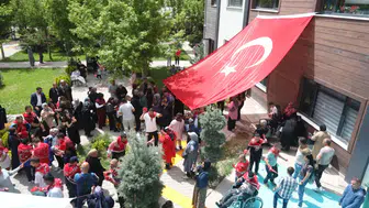 Aksaray Belediyesi Engelsiz Yaşam Merkezi’nde Temsili Asker Kınası Programı Gerçekleştirildi
