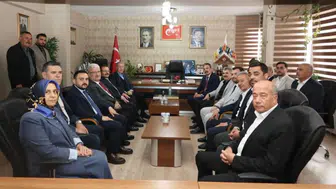 Ak Parti Aksaray İl Teşkilatında Coşkulu Buluşma: Hulusi Akar Teşkilatla Bir Araya Geldi