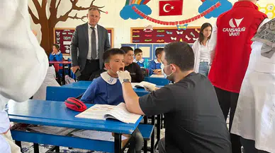 Köy okullarında 120 öğrenciye ağız ve diş taraması yapıldı