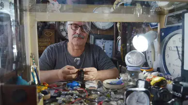 Aksaray’ın 47 yıllık saatçisi