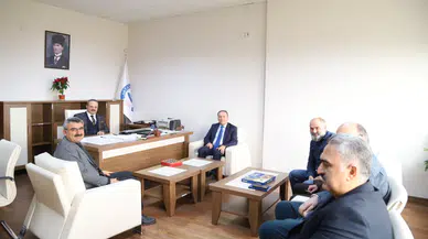 Rektör Arıbaş’tan Sosyal Bilimler Enstitüsü   Müdürü Duman’a hayırlı olsun ziyareti