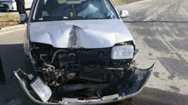 İki otomobil çarpıştı: 1 yaralı