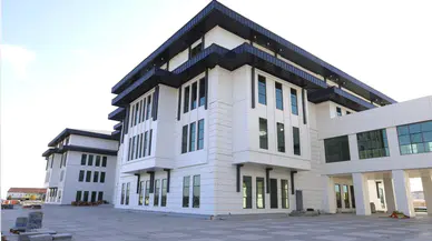 Yeni Belediye Hizmet Binasında Çalışmalar   Tamamlama Aşamasına Ulaştı