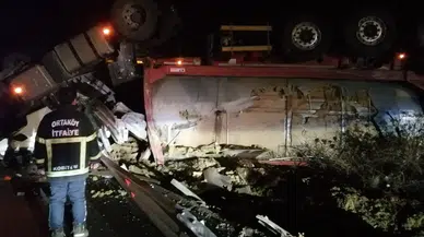 Aksaray’da kimyasal yüklü tanker devrildi: 1 yaralı