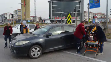 İki otomobil çarpıştı: 1 yaralı