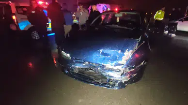 İki otomobil çarpıştı: 3 yaralı