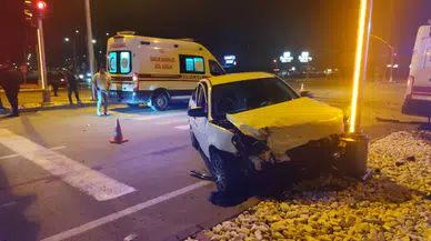 İki otomobil çarpıştı: 1 yaralı