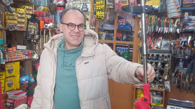 Aksaray’ın 93 yıllık nalburiyecisi,  müşterilerine nostalji yaşatıyor