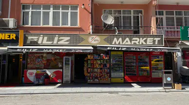 7/25 açık markette gece mesaisi: "Acil ihtiyaçların adresi olduk"