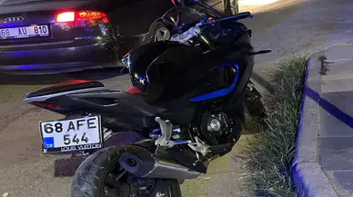 Motosiklet ile otomobil çarpıştı: 2 yaralı