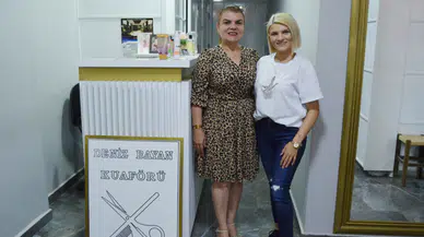 Anne kız meslekleri severek yapıyor