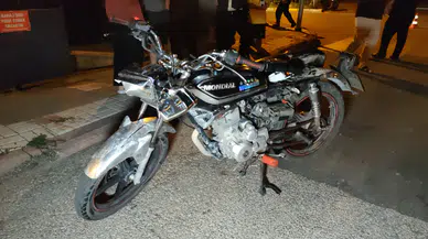 Otomobil ile motosiklet çarpıştı 2 yaralı