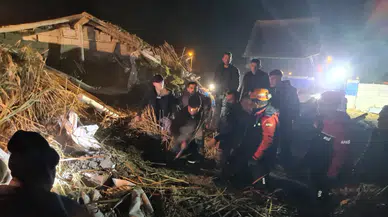 Ahır çöktü: 12 küçükbaş hayvan öldü