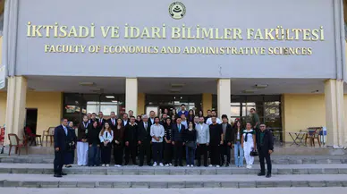ASÜ’de öğrencilerle yöneticiler çay sohbetinde buluştu