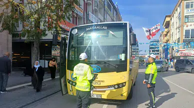 Polis ekipleri halk otobüslerini tek tek denetledi