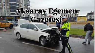 İki otomobil kavşakta çarpıştı : 1 yaralı