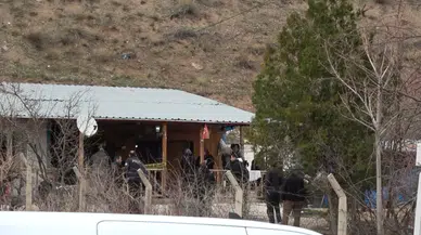 Camı kırılarak girilen evde ölü bulundu