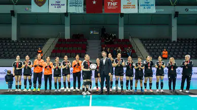 Siyah beyazlı ligi 3’üncü bitirdi