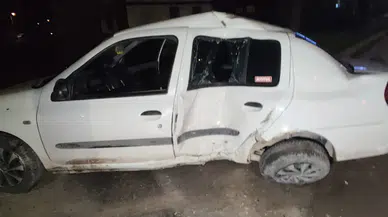 Otomobil ağaca çarptı: 1 yaralı