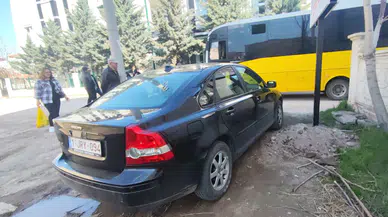 Otomobil ile halk otobüsün çarpıştı: 4 yaralı