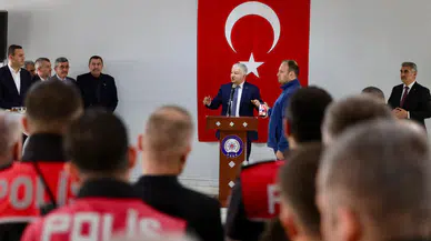 Vali Duru’dan Polis Teşkilatı’na Anlamlı Mesaj