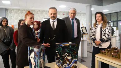 ASÜ’de Gelenekten Geleceğe Sanat Sergisi sanatseverlerle buluştu