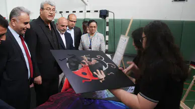 Lise öğrencileri ‘TÜBİTAK 4006 Bilim Fuarı’nda projelerini sergiledi