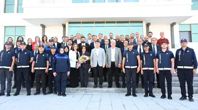 Yeni Hizmet Binasında İlk Mesai, İlk Bayramlaşma