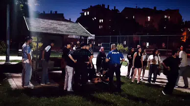 Parktaki Bıçaklı Saldırının Şüphelileri Yakalandı