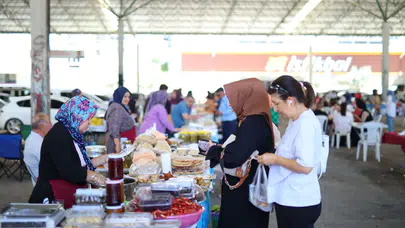 HANIMELİ PAZARI’NDA KIŞLIK ÜRÜNLERE YOĞUN İLGİ