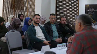 Aksaray İHH’dan Öğretmen Akademisi Açılışı