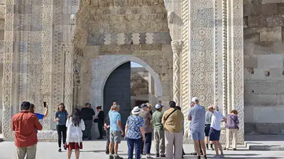 Sultanhanı Kervansarayı yerli ve yabancı turistlerin ilgi odağı