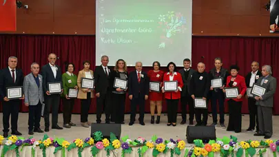 Aksaray’da 24 Kasım Öğretmenler Günü Törenle Kutlandı