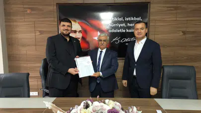 İYİ Parti Aksaray İl Başkanı Sercan Belgemen Mazbatasını Teslim Aldı